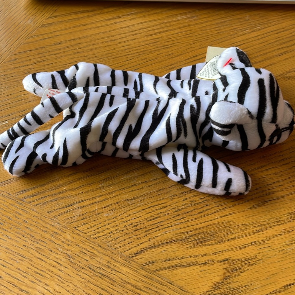 Ty Blizzard the Tiger Beanie Baby 1996